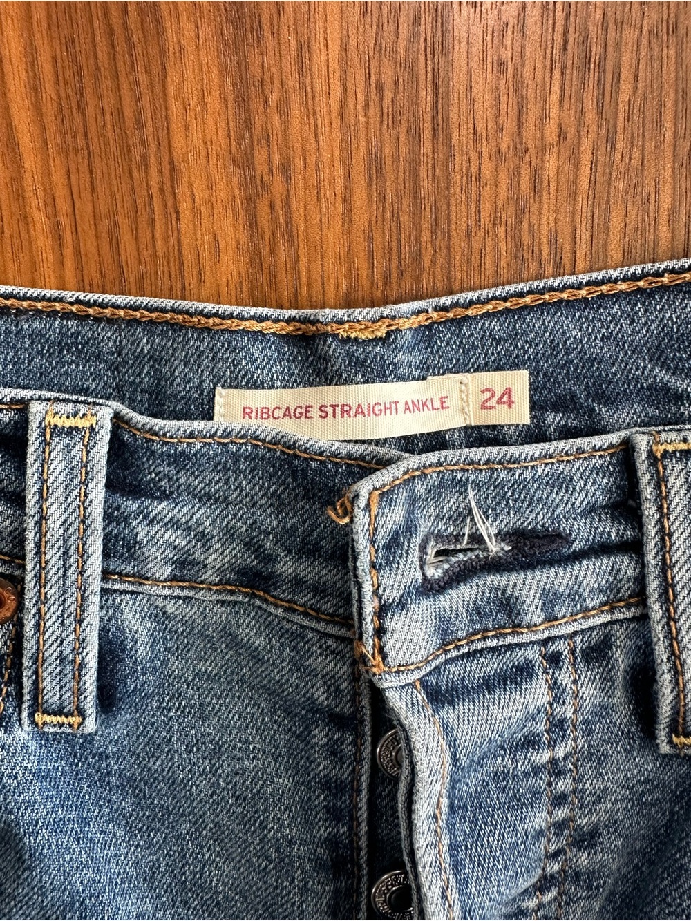 Levi's Ribcage Straight Ankle Denim Jeans Size 24 Button Fly Medium Wash - Picture 6 of 7